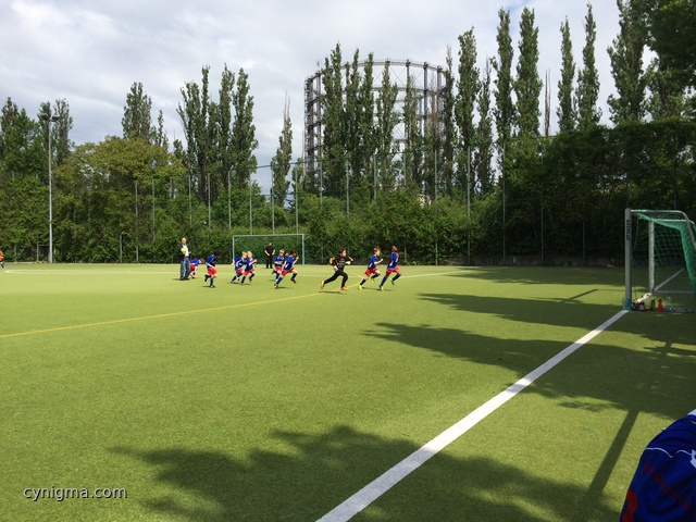 20140517-105834_soccerdad-640px
