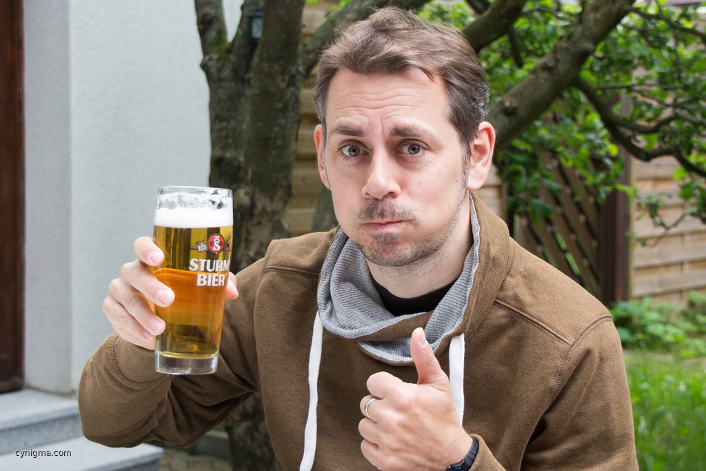 Ja, ich trinke Bier. 